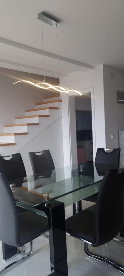 Apartmani Lanterna 克尔克 外观 照片